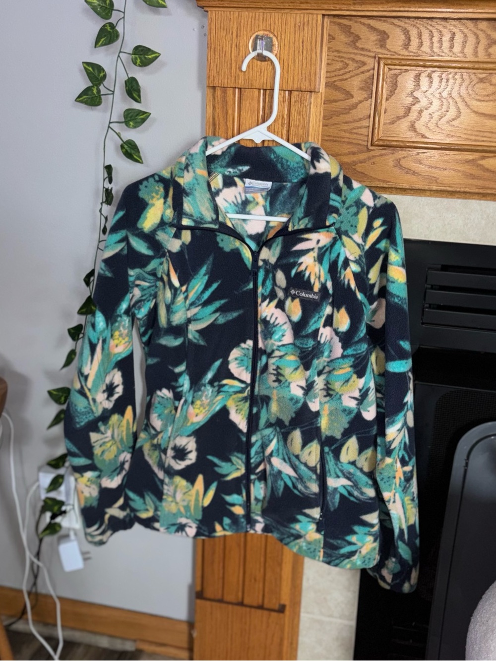 Columbia Floral Navy and Teal Fleece Jacket